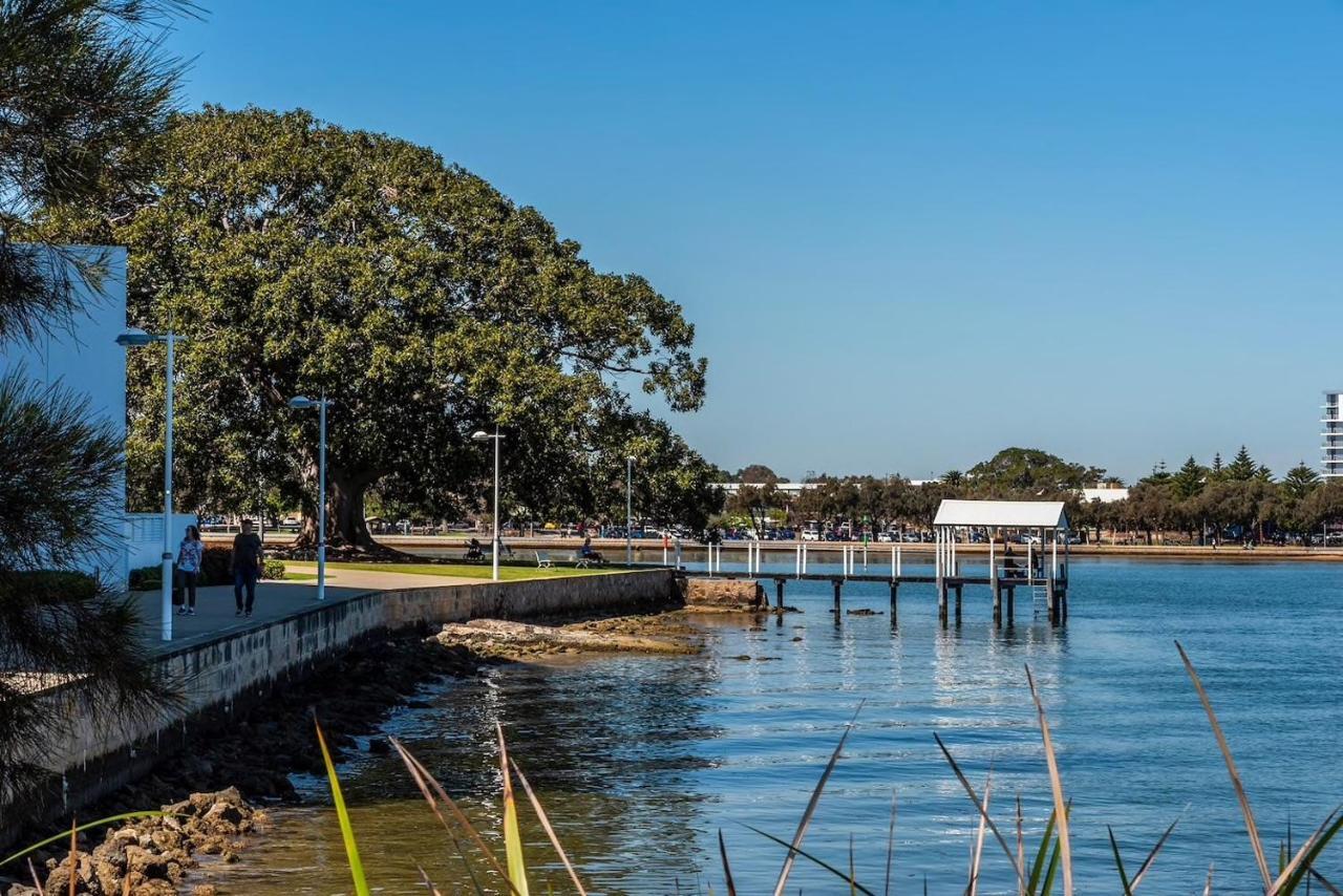 Apartamento The Hutt On Mandurah Marina Exterior foto